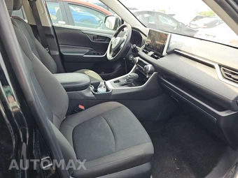 2025 Toyota RAV4 LE - miniatura 8