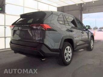 2025 Toyota RAV4 LE - miniatura 4