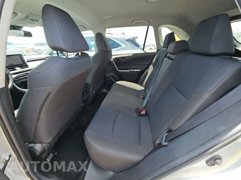 2025 Toyota RAV4 LE - miniatura 13
