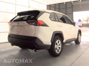 2025 Toyota RAV4 LE - miniatura 4
