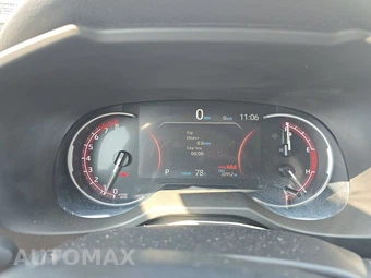 2025 Toyota RAV4 LE - miniatura 12
