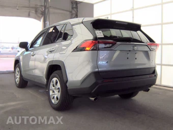 2025 Toyota RAV4 LE - miniatura 6