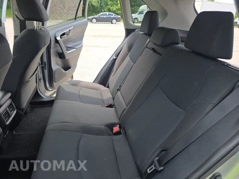2025 Toyota RAV4 LE - miniatura 13