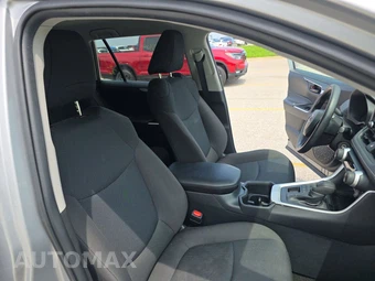 2025 Toyota RAV4 LE - miniatura 8