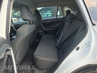 2025 Toyota RAV4 LE - miniatura 13