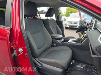 2025 Toyota RAV4 LE - miniatura 18