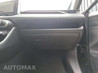 2025 Toyota RAV4 LE - miniatura 19