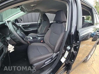 2025 Toyota RAV4 LE - miniatura 6