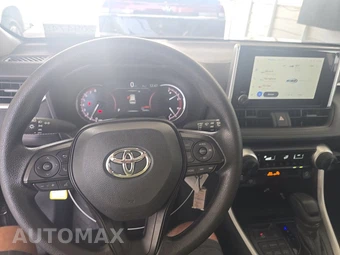 2025 Toyota RAV4 LE - miniatura 11