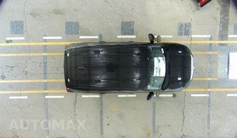 2025 Toyota RAV4 LE - miniatura 18