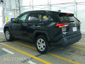 2025 Toyota RAV4 LE - miniatura 6