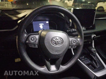 2025 Toyota RAV4 LE - miniatura 10