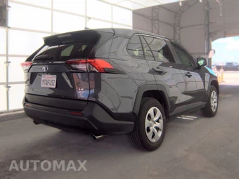 2025 Toyota RAV4 LE - miniatura 4