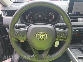 2025 Toyota RAV4 LE - miniatura 10