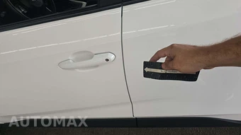 2025 Toyota RAV4 LE - miniatura 33