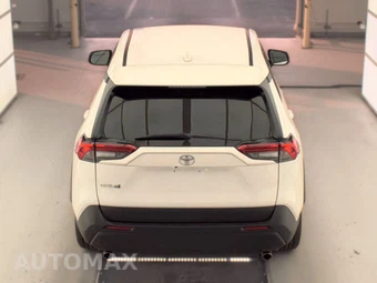 2025 Toyota RAV4 LE - miniatura 5