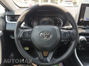2025 Toyota RAV4 LE - miniatura 10