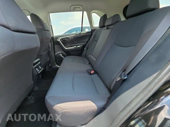 2025 Toyota RAV4 LE - miniatura 13