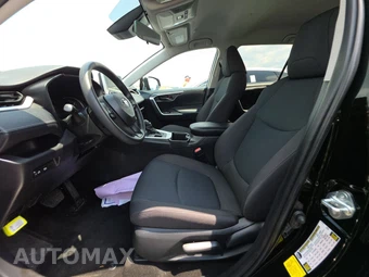 2025 Toyota RAV4 LE - miniatura 7