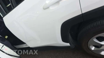 2025 Toyota RAV4 LE - miniatura 19