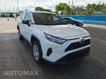 2025 Toyota RAV4 LE - miniatura 3