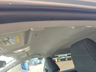 2025 Toyota RAV4 LE – miniatura 18