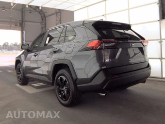 2025 Toyota RAV4 LE - miniatura 8