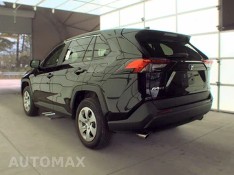 2025 Toyota RAV4 LE - miniatura 6