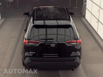 2025 Toyota RAV4 LE - miniatura 5