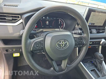 2025 Toyota RAV4 LE - miniatura 10