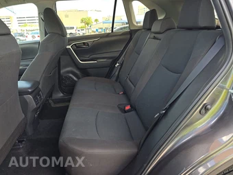 2025 Toyota RAV4 LE - miniatura 13