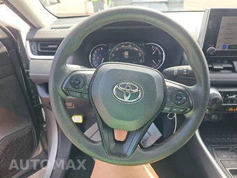 2025 Toyota RAV4 LE - miniatura 10