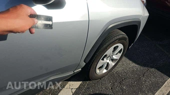 2025 Toyota RAV4 LE - miniatura 20