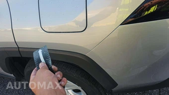 2025 Toyota RAV4 LE - miniatura 26