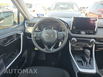 2025 Toyota RAV4 LE - miniatura 10