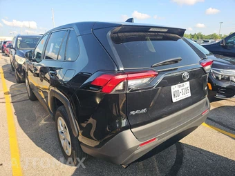 2025 Toyota RAV4 LE - miniatura 6