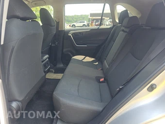 2025 Toyota RAV4 LE - miniatura 13