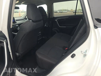 2025 Toyota RAV4 LE - miniatura 13