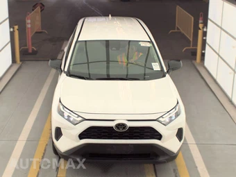 2025 Toyota RAV4 LE - miniatura 2