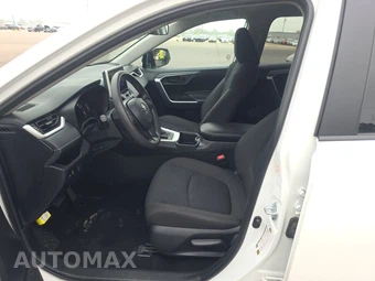 2025 Toyota RAV4 LE - miniatura 7