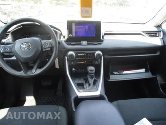 2025 Toyota RAV4 LE - miniatura 12