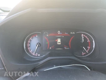 2025 Toyota RAV4 LE - miniatura 12
