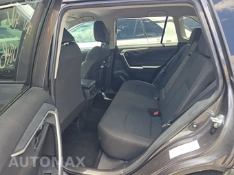 2025 Toyota RAV4 LE - miniatura 13