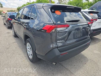 2025 Toyota RAV4 LE - miniatura 6