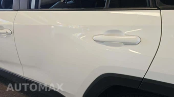 2025 Toyota RAV4 LE - miniatura 23