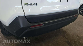 2025 Toyota RAV4 LE - miniatura 24