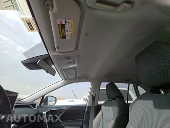 2025 Toyota RAV4 LE - miniatura 19