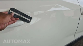 2025 Toyota RAV4 LE - miniatura 23