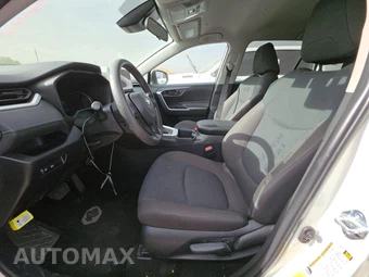 2025 Toyota RAV4 LE - miniatura 7