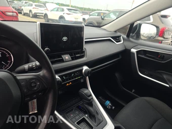 2025 Toyota RAV4 LE - miniatura 11
